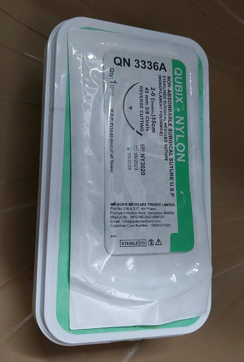 QN 3328A, 3.0 Monofilament Polyamide Nylon Non Absorbable Surgical Sutures, 35 cm, Reverse Cutting